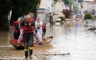 欧洲暴雨 法国遭百年不遇水灾 德法5人死亡