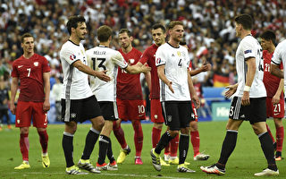欧洲杯 德国波兰激战90分钟 0:0握手言和