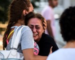 6月28日在伊斯坦布爾機場恐襲案中喪失親人的一位母親痛苦不堪。(BULENT KILIC/AFP/Getty Images)