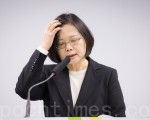執政兩個月 蔡英文聲望下滑14%