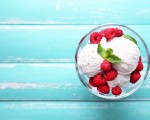 保健又美味的奇異籽椰香冰淇淋。(Africa Studio/Shutterstock)