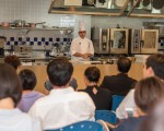 高餐藍帶頂級廚師認證第一期課程開班共計10名學生，主要以應屆畢業生及30~40歲打算轉職者為主，都是希望未來開工作室。（高餐藍帶廚藝卓越中心提供）