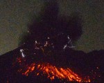 日本樱岛火山爆炸式喷发 火山灰冲至5千米
