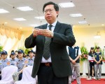 鄭文燦致贈慰助金 期盡速完成鑑定