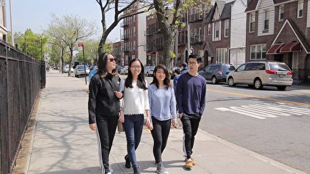 4個好朋友即將各奔前程,左起:康薇薇、李淑铃、伍巧儀、周康賢。