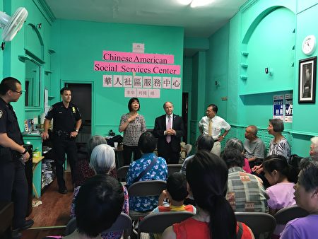 寇顿在发言。