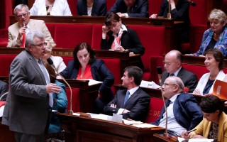 法国2017年预算松松腰带 增加70亿欧元