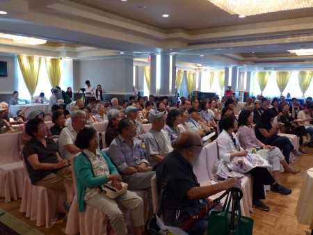 由新唐人、大紀元媒體集團主辦的關心腸健康-新唐人健康展受到民眾歡迎。