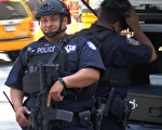 每到過節，紐約警察都很警惕。 (韓瑞／大紀元)