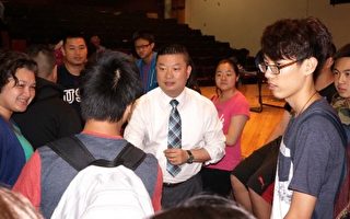 波士頓公立學校校監與華裔社區對話