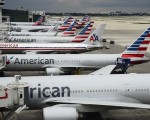 美国航空为3万员工涨薪15%至55%