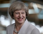 英国首相上任月余做了五件惊人之事