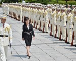 日本女防卫相希望有机会访华