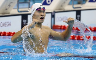 孙杨200米自由泳夺冠 徐嘉余、傅园慧拿银铜