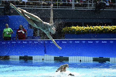 俄羅斯贏得里約奧運水上芭蕾女子團體金牌，連續5屆奧運蟬連冠軍。(MARTIN BUREAU/AFP/Getty Images)