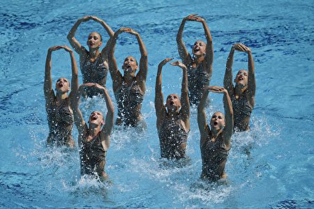 Team Russia competes in the Teams Technical Routine Final during the synchronised swimming event at the Maria Lenk Aquatics at the Rio 2016 Olympic Games in Rio de Janeiro on August 18, 2016. / AFP / CHRISTOPHE SIMON (Photo credit should read CHRISTOPHE SIMON/AFP/Getty Images)