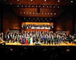 马勒第八交响曲，又名千人交响曲，8月28日首度在香港大会堂上演，集合约300位维也纳和香港的顶尖艺术家同台演出，规模堪称罕见。（维港音乐节提供）