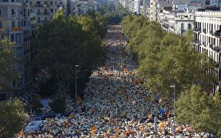 西班牙80萬加泰羅尼亞人走上街頭 要求獨立
