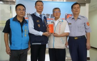 賊星該敗 員警拜土地公巧遇偷電纜竊嫌