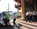 冬山天照宫  捐八团体物资  助弱势渡中秋
