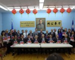 吴敦义访中华公所 侨界设宴欢迎