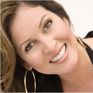 Lisa Guerrero. 電視記者。（半島牙齒美容中心提供）