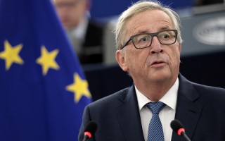 欧委会主席称欧盟陷入生存危机