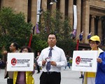 澳昆州法輪功學員盼總理G20為人權發聲