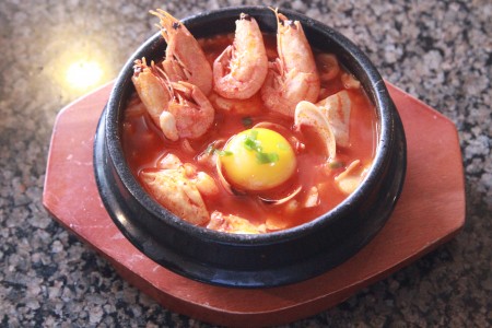精緻小菜。(張岳/大紀元)