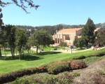 大学迎新日 美华人新生赞学术与校园都棒
