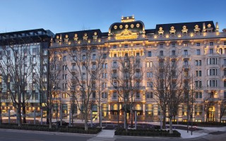 传统与现代交会的豪华酒店Excelsior Hotel Gallia