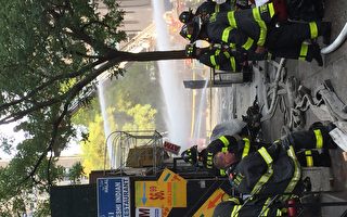 曼哈顿韩国电脑店六级大火 六名消防员受伤