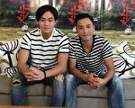 “金马准新人”胡子彤（左）和帅气的林耀声（右）20日到访台湾，宣传香港棒球电影《点五步》。（香港甲上提供）