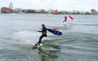 莲潭滑水国际赛 日身障选手挑战蝉联冠军