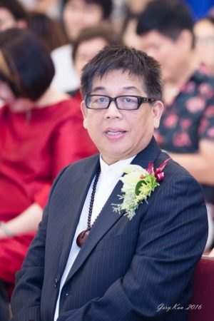 追求人生的转折,画家张礼权的画风更加关注社会的动脉。(图/玩子)