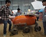 2014年中国国际工业博览会在上海国际博览中心展出用于探测火星的原型飞机。(VCG/VCG via Getty Images)