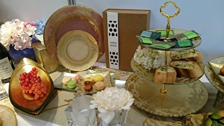 首度参展宝珍珠公司展示高品质玻璃器皿和礼品,提供客制化服务,推广生活美学。(方金媛/大纪元)