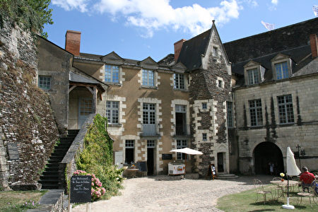 总督府邸 (Le logis du gouverneur)(维基百科公共领域)