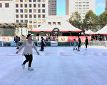 11月2日，聯合廣場假日溜冰場正式啟動。（林驍然／大紀元）