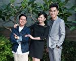 演员六月（中）与张书豪（右）、黄远（左）在新剧中饰三姐弟。（TVBS提供）