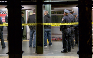 被推下1号线地铁月台 女子当场身亡