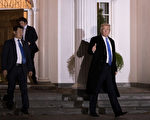 根據一份最新全美民調，川普當選總統後民調上升。(Drew Angerer/Getty Images)