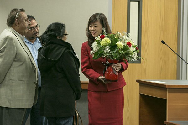 高敘加就任菲利蒙市長 社區祝賀 高敘加就任菲利蒙市長 社區祝賀
