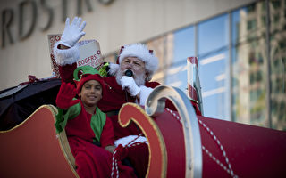 组图：温哥华圣诞大游行带来节日气氛