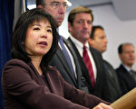 川普交接团队表示，川普下周一（5日）将会见美国前中区联邦检察长杨黄金玉（Debra Wong Yang）。(ROBYN BECK/AFP/Getty Images)