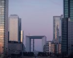法國2016年經濟增長1.2% 明年外貿是亮點