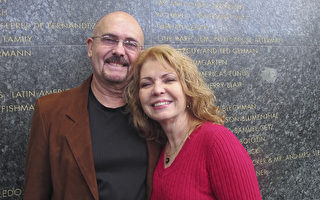 William Barroso先生是一位企業家，1月8日下午，他和妻子Lee Barroso一同在邁阿密艾君愛詩表演藝術中心觀看了神韻國際藝術團的演出。（麥蕾／大紀元）