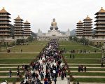 高屏热门景点恐雍塞 客运视人潮加开班车