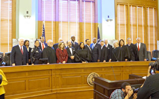 Harris郡新官宣誓入職  郡法官提三點建議