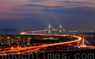 組圖：韓國仁川大橋 璀璨燈海浪漫又美麗